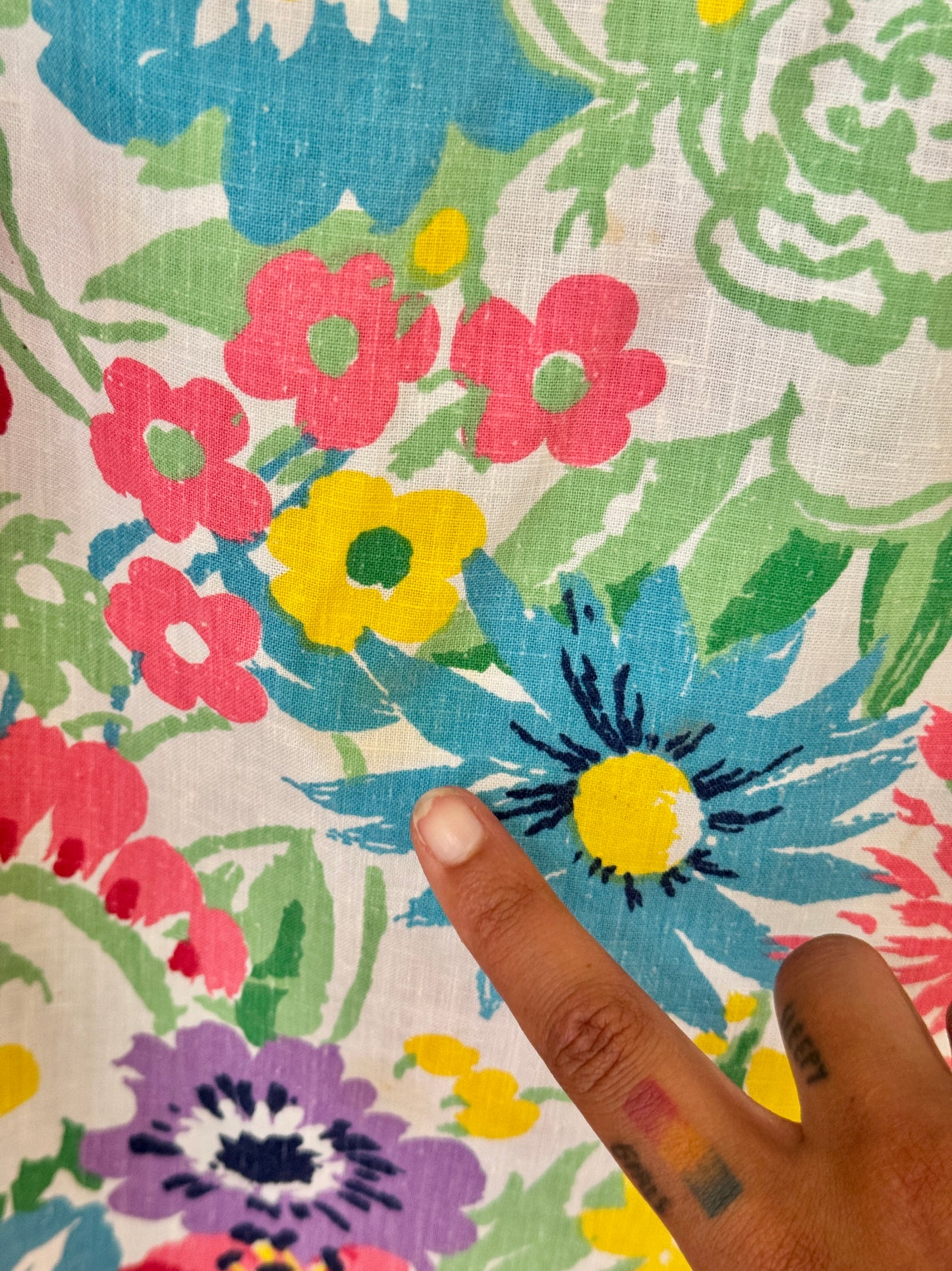 Size L, 31 to 33 Waist Lord and Taylor Floral Midi Wrap Skirt
