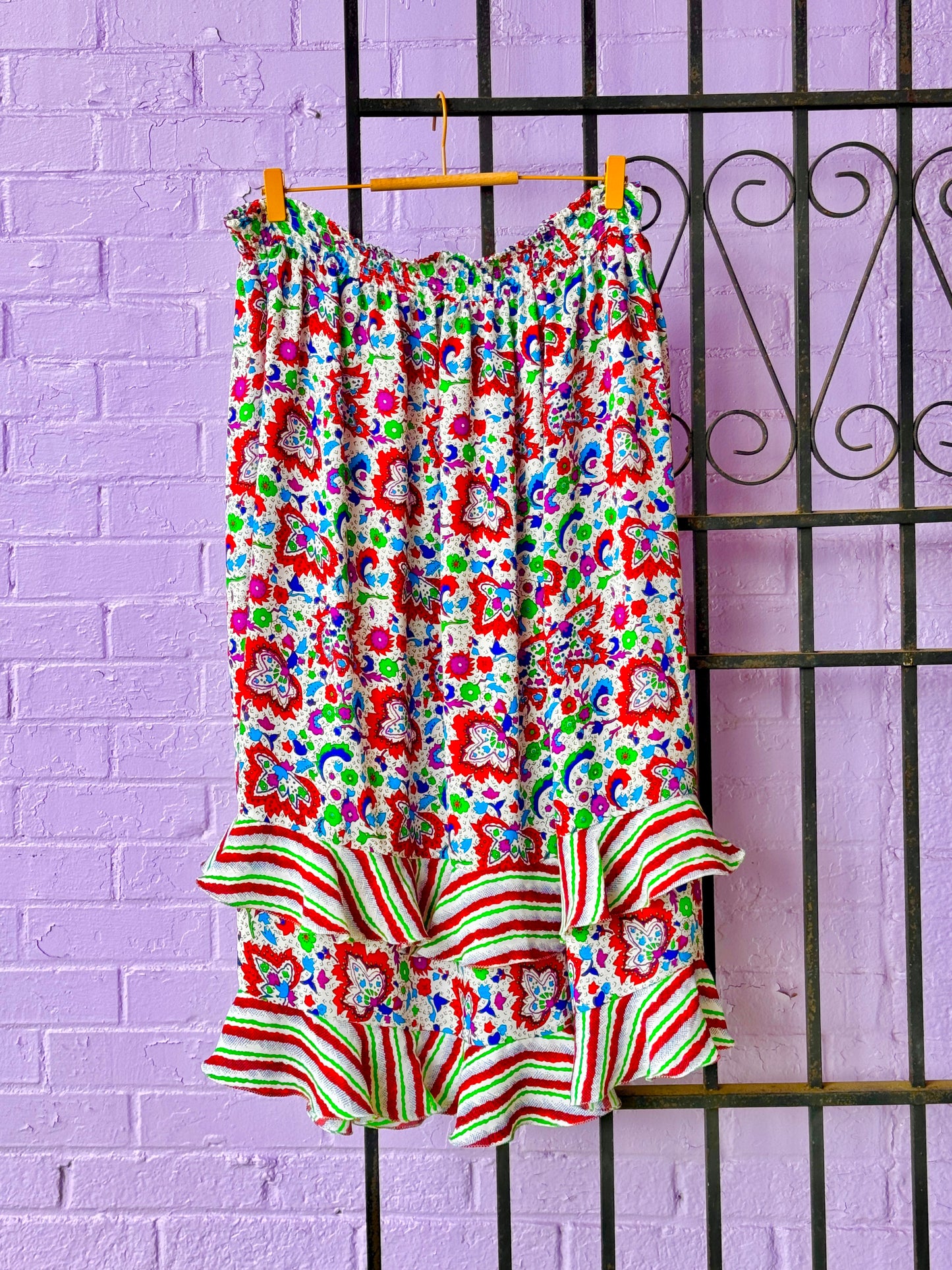 Sz XL Paisley Ruffle Skirt