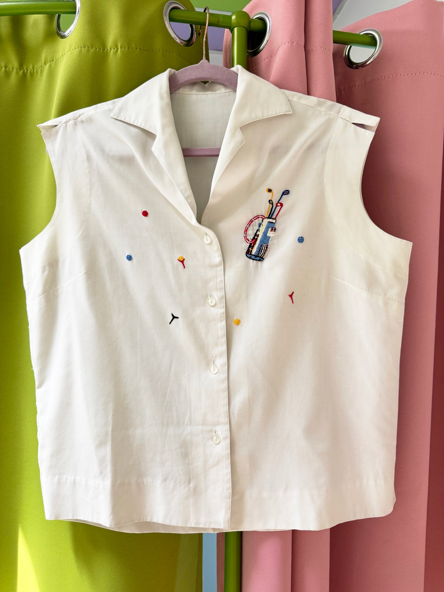 Sz S/M Vintage Embroidered Golf Button Down