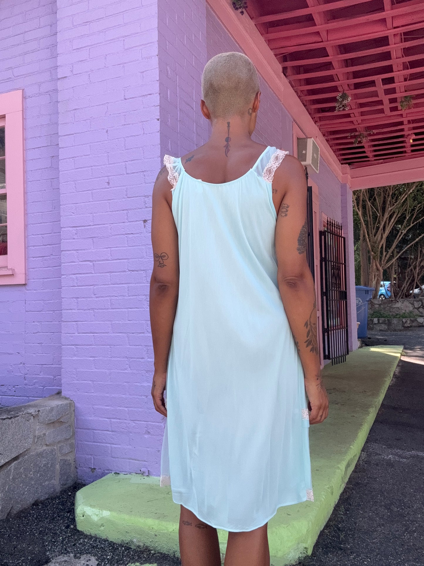 Sz M 70s Baby Blue Nightgown