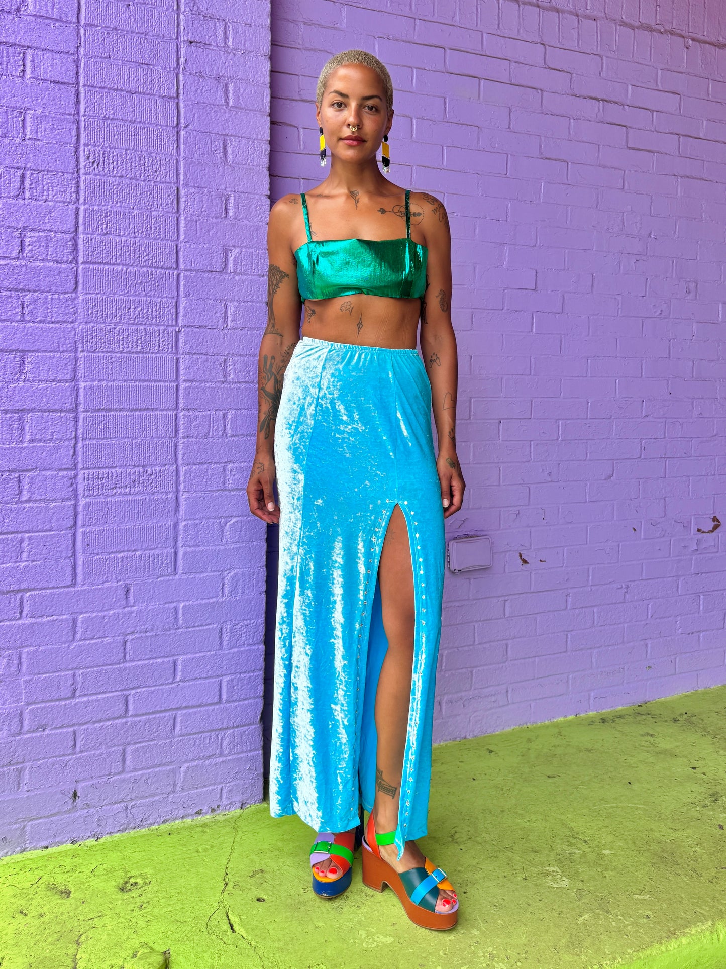 Sz M 90's Turquoise Velvet Maxi Skirt