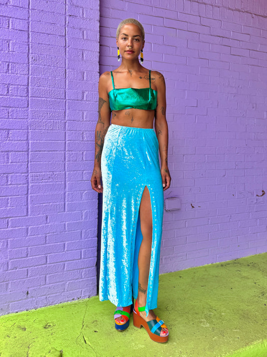 Sz M 90's Turquoise Velvet Maxi Skirt